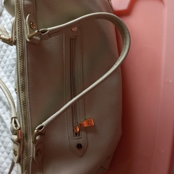 Like new beautiful cream color hand bag Ora delphine - Picture 5 of 5
